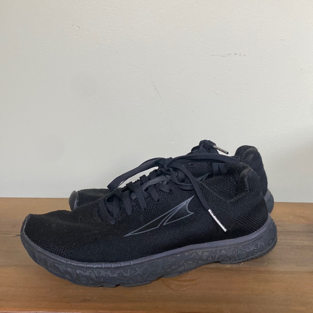 Altra Escalante: Size 7